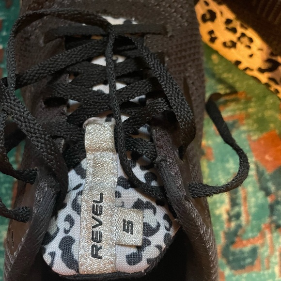 Brooks Revel 5 Animal Print & black Running Shoes Women’s Size 10 - Picture 7 of 8